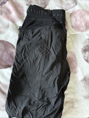 Black Lululemon Dance Jogger Pant Cropped